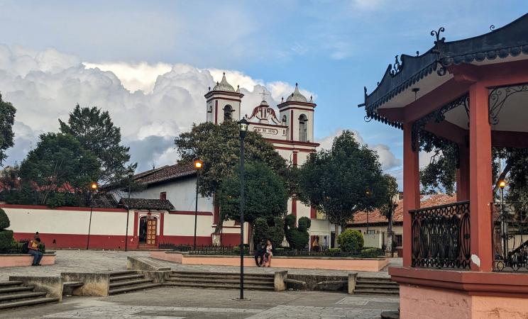 Church of El Cerrillo and its kiosk